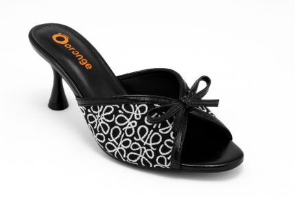 heel slipper-كعب مفتوج